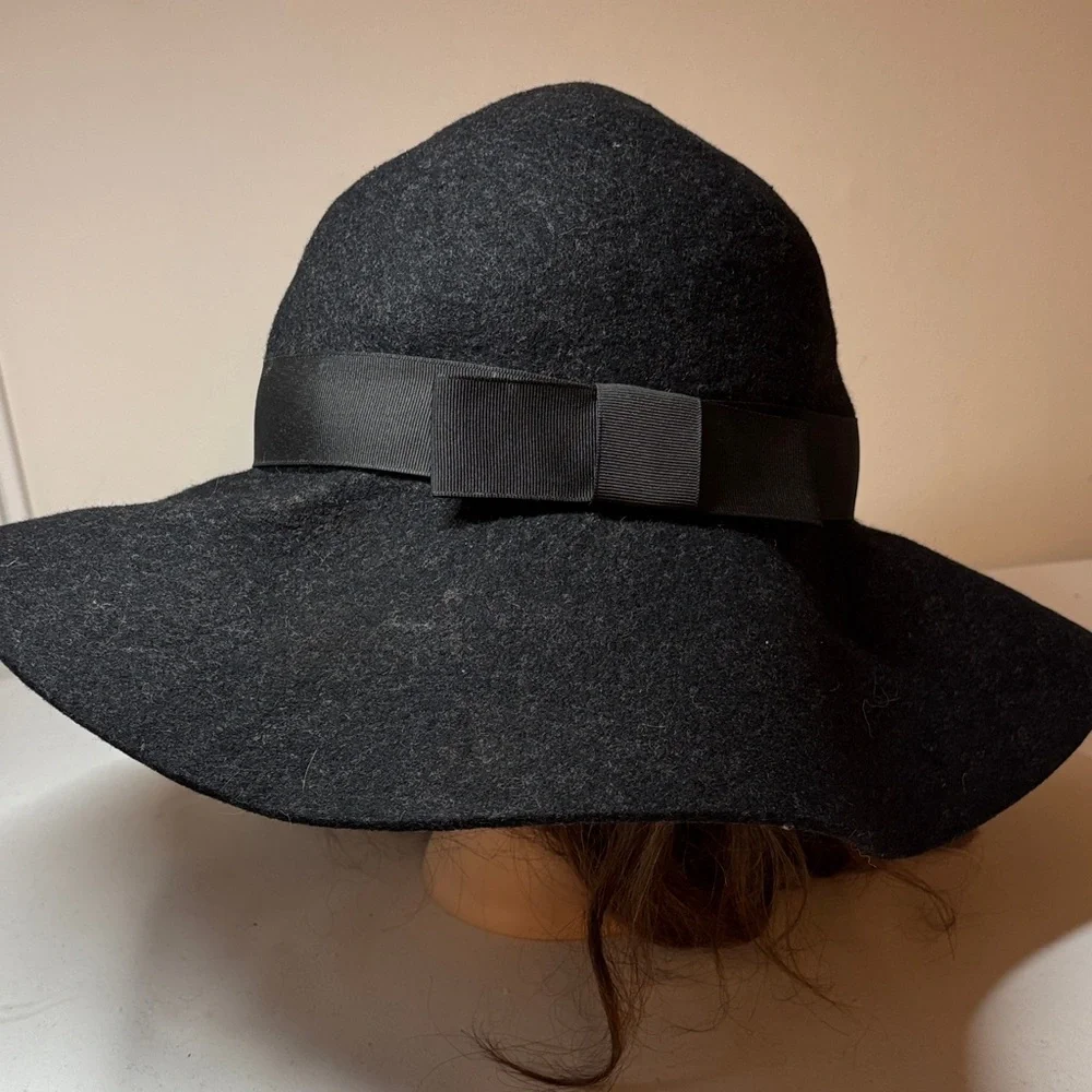 My Red Lippy Black Wool Floppy Hat Grosgrain Ribbon Band One Size